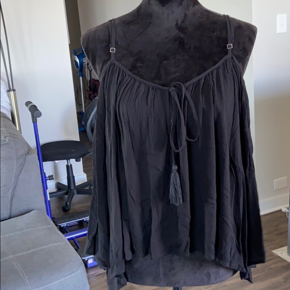 Sun & Shadow black off the shoulder long sleeve